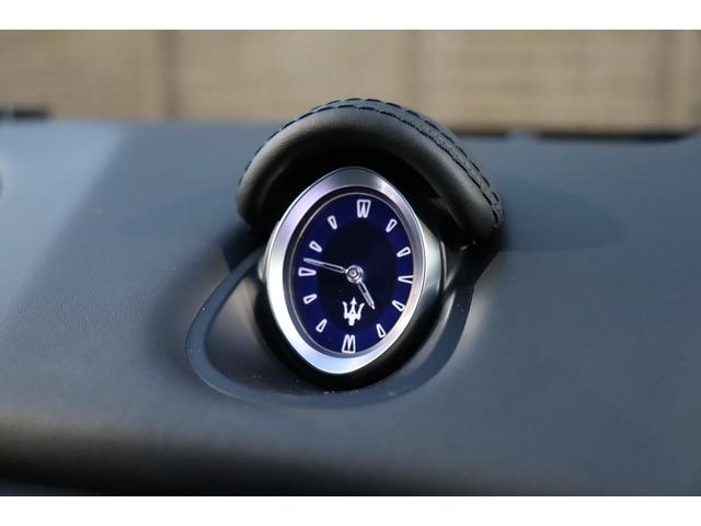 ギブリ モデナ ワンオーナー ツーリングP フル・プレミアムレザー(ネロ) B&Wサウンド 前後シートヒーター Fシートベンチレーション ハイグロスカーボントリム ガラスSR レッドキャリパー・21AW(ティターノ)(37枚目)