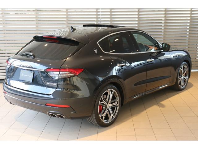 レヴァンテ GTハイブリッド ワンオーナー フル・プレミアムレザー(ロッソ) ヘッドレスト・トライデントステッチ イージーエントリーシステム ハーマンK ソフトクローズドア パノラマSR レッド・キャリパー 21AW(ヘリオス)(3枚目)