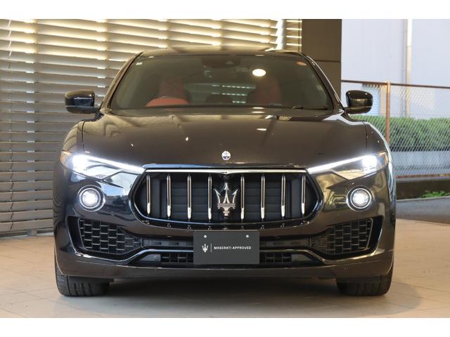 レヴァンテ GTハイブリッド ワンオーナー フル・プレミアムレザー(ロッソ) ヘッドレスト・トライデントステッチ イージーエントリーシステム ハーマンK ソフトクローズドア パノラマSR レッド・キャリパー 21AW(ヘリオス)(5枚目)