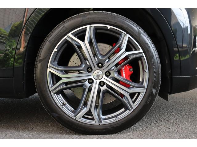 レヴァンテ GTハイブリッド ワンオーナー フル・プレミアムレザー(ロッソ) ヘッドレスト・トライデントステッチ イージーエントリーシステム ハーマンK ソフトクローズドア パノラマSR レッド・キャリパー 21AW(ヘリオス)(11枚目)