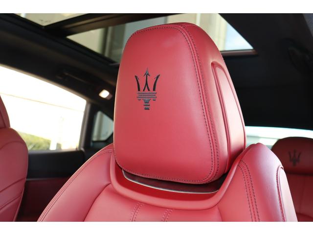 レヴァンテ GTハイブリッド ワンオーナー フル・プレミアムレザー(ロッソ) ヘッドレスト・トライデントステッチ イージーエントリーシステム ハーマンK ソフトクローズドア パノラマSR レッド・キャリパー 21AW(ヘリオス)(21枚目)
