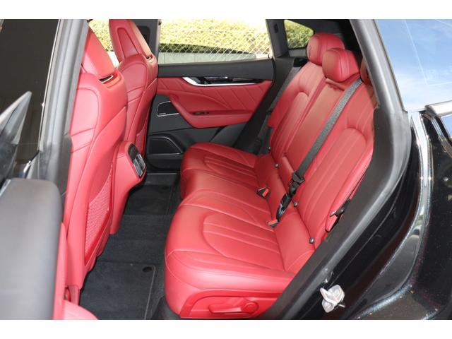 レヴァンテ GTハイブリッド ワンオーナー フル・プレミアムレザー(ロッソ) ヘッドレスト・トライデントステッチ イージーエントリーシステム ハーマンK ソフトクローズドア パノラマSR レッド・キャリパー 21AW(ヘリオス)(27枚目)