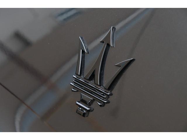 グラントゥーリズモ モデナ ワンオーナー クライメート コンフォート ADASベース スポーツデザインPKG グレージュレザー ラディカウッドトリム レッド・キャリパー 20/21ペガソ鍛造ホイール(グロッシーブラック)(10枚目)