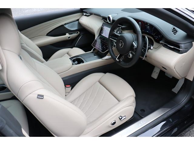 グラントゥーリズモ モデナ ワンオーナー クライメート コンフォート ADASベース スポーツデザインPKG グレージュレザー ラディカウッドトリム レッド・キャリパー 20/21ペガソ鍛造ホイール(グロッシーブラック)(18枚目)