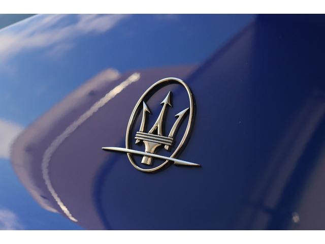 レヴァンテ ベースグレード ディーゼル プレミアム ネリッシモ ドライバーアシスタンスPKG タンレザー ピアノブラックトリム トラフィックサインレゴニクションソフトクローズドア LEDヘッドライト 19AW(ゼフィーロ)(10枚目)