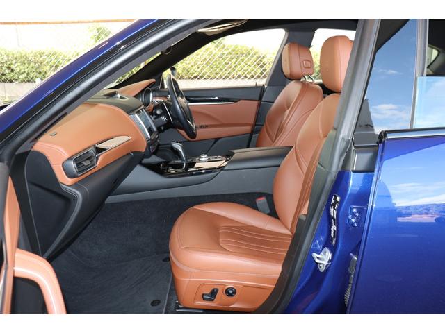 レヴァンテ ベースグレード ディーゼル プレミアム ネリッシモ ドライバーアシスタンスPKG タンレザー ピアノブラックトリム トラフィックサインレゴニクションソフトクローズドア LEDヘッドライト 19AW(ゼフィーロ)(21枚目)