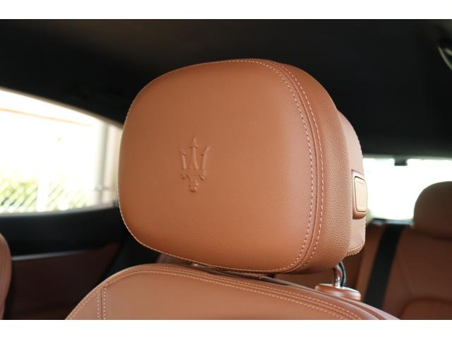 レヴァンテ ベースグレード ディーゼル プレミアム ネリッシモ ドライバーアシスタンスPKG タンレザー ピアノブラックトリム トラフィックサインレゴニクションソフトクローズドア LEDヘッドライト 19AW(ゼフィーロ)(23枚目)