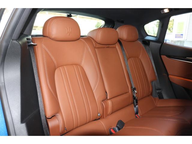 レヴァンテ ベースグレード ディーゼル プレミアム ネリッシモ ドライバーアシスタンスPKG タンレザー ピアノブラックトリム トラフィックサインレゴニクションソフトクローズドア LEDヘッドライト 19AW(ゼフィーロ)(26枚目)