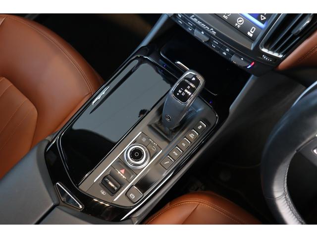 レヴァンテ ベースグレード ディーゼル プレミアム ネリッシモ ドライバーアシスタンスPKG タンレザー ピアノブラックトリム トラフィックサインレゴニクションソフトクローズドア LEDヘッドライト 19AW(ゼフィーロ)(31枚目)