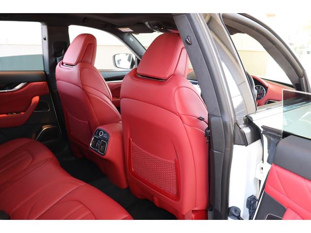 レヴァンテ モデナ ワンオーナー フル・プレミアムレザー(ロッソ) 前後シートヒーター ヘッドレスト・トライデントステッチ ハーマンK ソフトクローズドア パノラマSR レッド・キャリパー 21AW(ヘリオス)(24枚目)