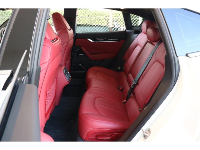 レヴァンテ モデナ ワンオーナー フル・プレミアムレザー(ロッソ) 前後シートヒーター ヘッドレスト・トライデントステッチ ハーマンK ソフトクローズドア パノラマSR レッド・キャリパー 21AW(ヘリオス)(28枚目)