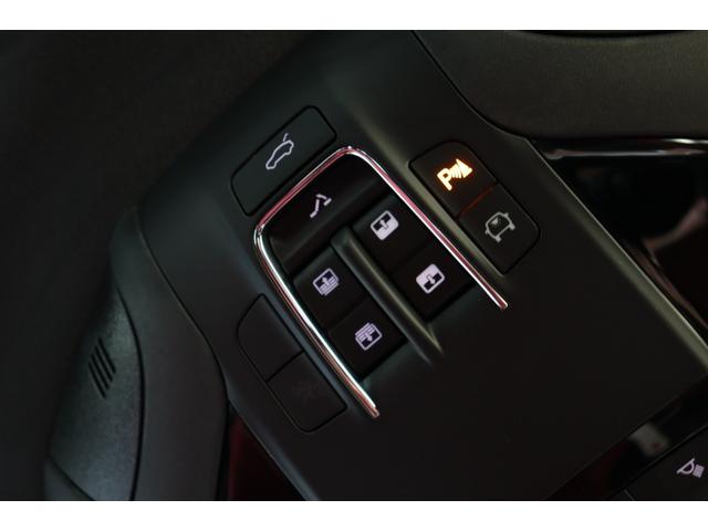 レヴァンテ モデナ ワンオーナー フル・プレミアムレザー(ロッソ) 前後シートヒーター ヘッドレスト・トライデントステッチ ハーマンK ソフトクローズドア パノラマSR レッド・キャリパー 21AW(ヘリオス)(41枚目)