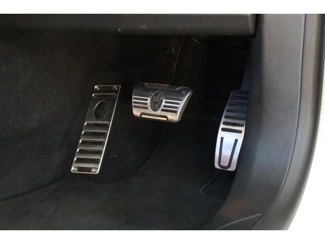 レヴァンテ モデナ ワンオーナー フル・プレミアムレザー(ロッソ) 前後シートヒーター ヘッドレスト・トライデントステッチ ハーマンK ソフトクローズドア パノラマSR レッド・キャリパー 21AW(ヘリオス)(42枚目)