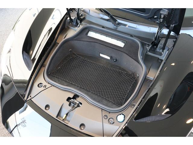 ＭＣ２０ ベースグレード　ワンオーナーフル・ナチュラルレザーインテリア（シェブロンデザイン）　ヘッドレスト・トライデントステッチ　　サスペンションリフターマットブラック・キャリパー　カーボンセラミックＢ　２０ＡＷ（Ｃｏｒｓａ）（29枚目）