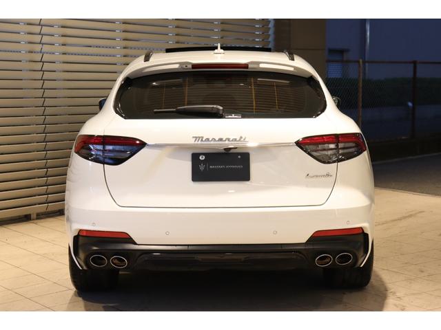 レヴァンテ モデナ　ワンオーナー・フル・プレミアムレザー（ロッソ）・ヘッドレスト・トライデントステッチ　イージーエントリーシステム・ハーマンＫ・キックセンサー　パノラマＳＲ　レッド・キャリパー　２１ＡＷ（アンテオ）（7枚目）