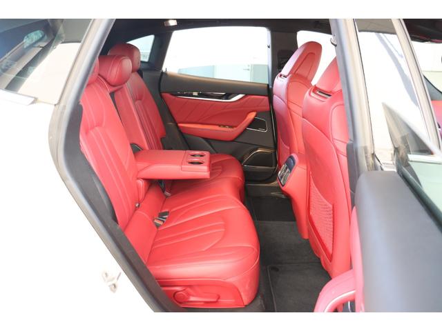 レヴァンテ モデナ　ワンオーナー・フル・プレミアムレザー（ロッソ）・ヘッドレスト・トライデントステッチ　イージーエントリーシステム・ハーマンＫ・キックセンサー　パノラマＳＲ　レッド・キャリパー　２１ＡＷ（アンテオ）（25枚目）