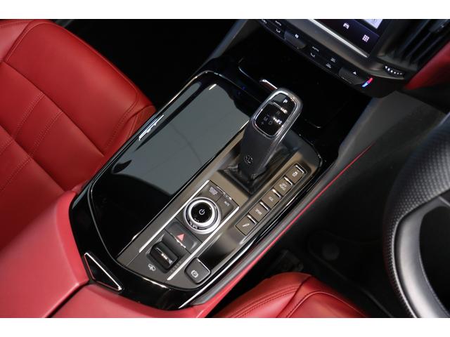 レヴァンテ モデナ　ワンオーナー・フル・プレミアムレザー（ロッソ）・ヘッドレスト・トライデントステッチ　イージーエントリーシステム・ハーマンＫ・キックセンサー　パノラマＳＲ　レッド・キャリパー　２１ＡＷ（アンテオ）（31枚目）