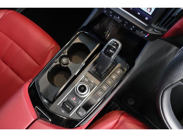 レヴァンテ モデナ　ワンオーナー・フル・プレミアムレザー（ロッソ）・ヘッドレスト・トライデントステッチ　イージーエントリーシステム・ハーマンＫ・キックセンサー　パノラマＳＲ　レッド・キャリパー　２１ＡＷ（アンテオ）（32枚目）