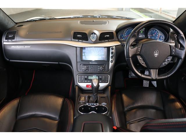 グラントゥーリズモ スポーツ MCオートシフト 右ハンドル ネロレザー(ロッソステッチ) ヘッドレスト・トライデントステッチ 20AW(ASTRO ANTRACITE) ナビ フルセグ バックカメラ(18枚目)