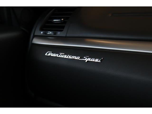 グラントゥーリズモ スポーツ MCオートシフト 右ハンドル ネロレザー(ロッソステッチ) ヘッドレスト・トライデントステッチ 20AW(ASTRO ANTRACITE) ナビ フルセグ バックカメラ(39枚目)