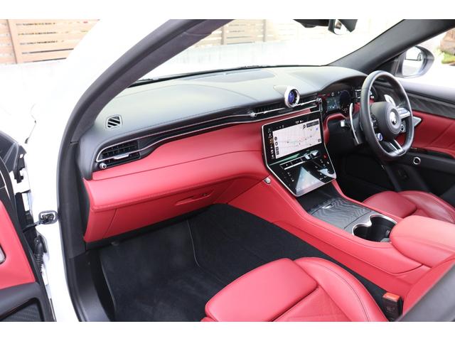 グレカーレ ＧＴ　インテルニ・ロッシ　クライメート　スポーツデザインパッケージ　ラディカウッドトリム　アンビエントライト　３ゾーンＡ／Ｃ　パノラマガラスサンルーフ　　レッド・キャリパー　２１ＡＷ（クリオ）（20枚目）