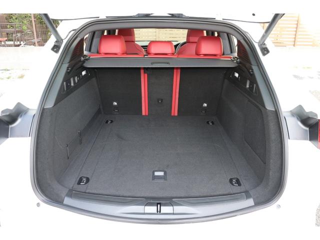 グレカーレ ＧＴ　インテルニ・ロッシ　クライメート　スポーツデザインパッケージ　ラディカウッドトリム　アンビエントライト　３ゾーンＡ／Ｃ　パノラマガラスサンルーフ　　レッド・キャリパー　２１ＡＷ（クリオ）（46枚目）