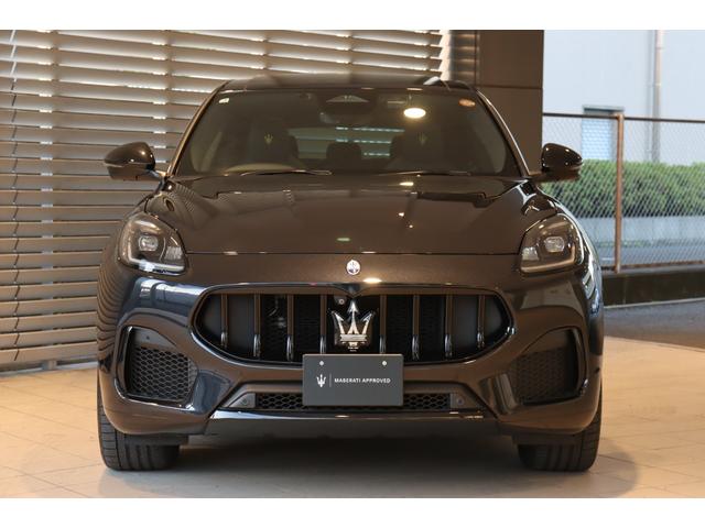 グレカーレ モデナ　クライメートＰＫＧプラス　スポーツプレミアムレザー　ブラックピアノトリム　パノラマガラスサンルーフ　イエローキャリパー・２０ＡＷ（エーテレ）（6枚目）