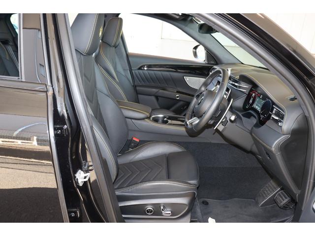 グレカーレ モデナ　クライメートＰＫＧプラス　スポーツプレミアムレザー　ブラックピアノトリム　パノラマガラスサンルーフ　イエローキャリパー・２０ＡＷ（エーテレ）（18枚目）