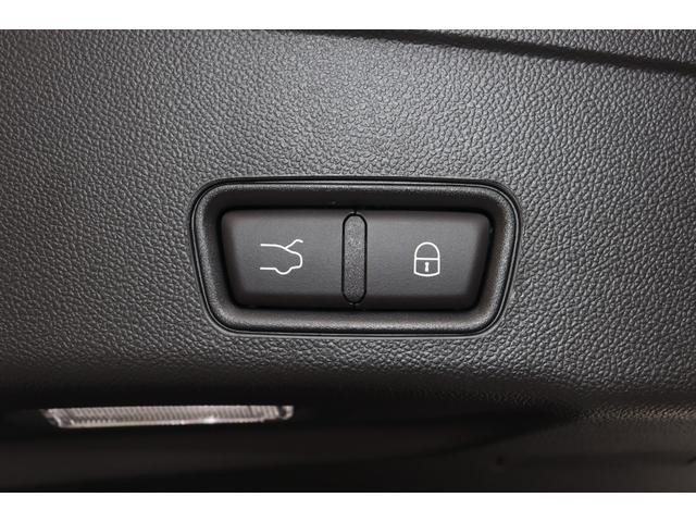 グレカーレ モデナ　ドライバーアシスタンスＰＫＧ　Ｌ１．２　クライメートＰＫＧプラススポーツプレミアムレザー　ブラックピアノトリム　プレミアムサウンドシステム　パノラマＳＲ　イエローキャリパー　２０ＡＷ（エーテレ）（42枚目）