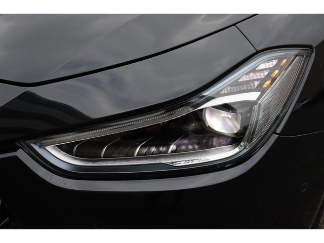 ギブリ ベースグレード　フルナチュラルレザー（ロッソ）　ヘッドレスト・トライデントステッチ　ラディカウッドトリム　ガラスサンルーフ　ＬＥＤヘッドライト　レッド・キャリパー　２０ＡＷ（ウラーノ）（8枚目）