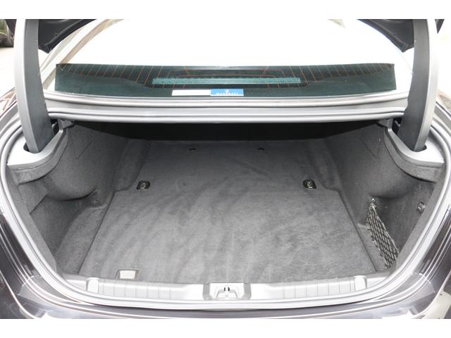 ギブリ ベースグレード　フルナチュラルレザー（ロッソ）　ヘッドレスト・トライデントステッチ　ラディカウッドトリム　ガラスサンルーフ　ＬＥＤヘッドライト　レッド・キャリパー　２０ＡＷ（ウラーノ）（37枚目）