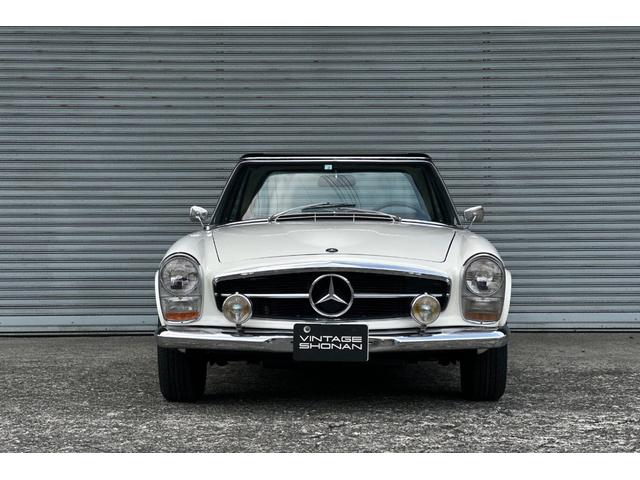 ＳＬ ２５０ＳＬ　正規ディーラー車　左ハンドル　法定整備付　オープン　フロア４ＡＴ　本革シート　ＥＴＣ　エアコン・クーラー（2枚目）