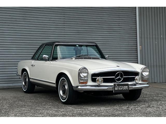 ＳＬ ２５０ＳＬ　正規ディーラー車　左ハンドル　法定整備付　オープン　フロア４ＡＴ　本革シート　ＥＴＣ　エアコン・クーラー（3枚目）