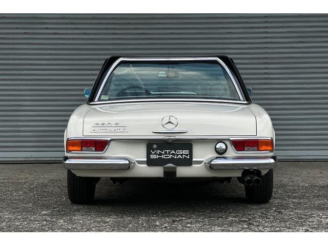 ＳＬ ２５０ＳＬ　正規ディーラー車　左ハンドル　法定整備付　オープン　フロア４ＡＴ　本革シート　ＥＴＣ　エアコン・クーラー（5枚目）