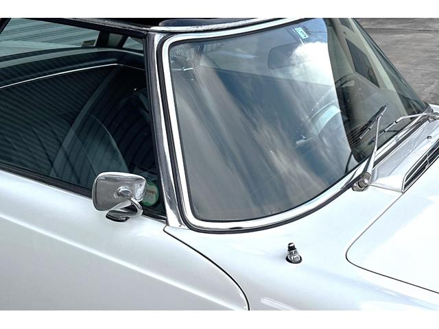 ＳＬ ２５０ＳＬ　正規ディーラー車　左ハンドル　法定整備付　オープン　フロア４ＡＴ　本革シート　ＥＴＣ　エアコン・クーラー（20枚目）