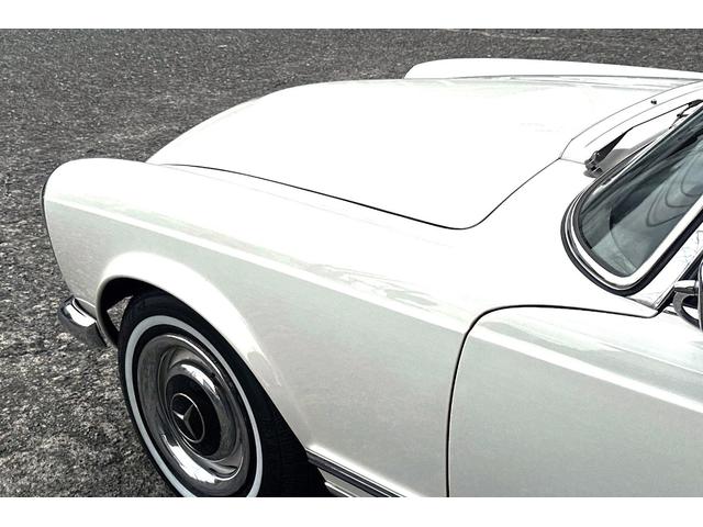 ＳＬ ２５０ＳＬ　正規ディーラー車　左ハンドル　法定整備付　オープン　フロア４ＡＴ　本革シート　ＥＴＣ　エアコン・クーラー（23枚目）