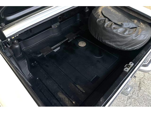 ＳＬ ２５０ＳＬ　正規ディーラー車　左ハンドル　法定整備付　オープン　フロア４ＡＴ　本革シート　ＥＴＣ　エアコン・クーラー（27枚目）