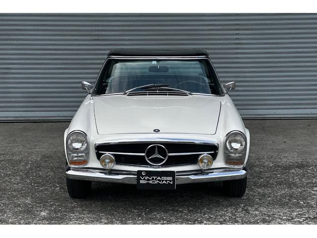 ＳＬ ２５０ＳＬ　正規ディーラー車　左ハンドル　法定整備付　オープン　フロア４ＡＴ　本革シート　ＥＴＣ　エアコン・クーラー（29枚目）