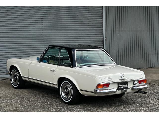 ＳＬ ２５０ＳＬ　正規ディーラー車　左ハンドル　法定整備付　オープン　フロア４ＡＴ　本革シート　ＥＴＣ　エアコン・クーラー（31枚目）