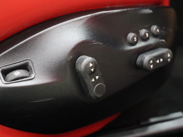 グラントゥーリズモ スポーツ　１オナ　後期　スポーツＰＫＧ　赤革　純正ＳＤナビ　ｈａｒｍａｎ／ｋａｒｄｏｎ　ＢＴ　トライデントステッチ　レッドキャリパー　ＭＣスポーツラインカーボントリム　ＥＴＣ　ＰＴＳ　純正２０ＡＷ　２年保証（15枚目）