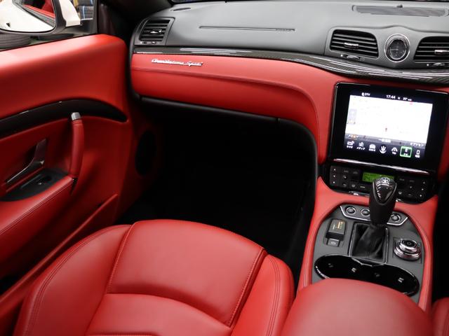 グラントゥーリズモ スポーツ　１オナ　後期　スポーツＰＫＧ　赤革　純正ＳＤナビ　ｈａｒｍａｎ／ｋａｒｄｏｎ　ＢＴ　トライデントステッチ　レッドキャリパー　ＭＣスポーツラインカーボントリム　ＥＴＣ　ＰＴＳ　純正２０ＡＷ　２年保証（26枚目）