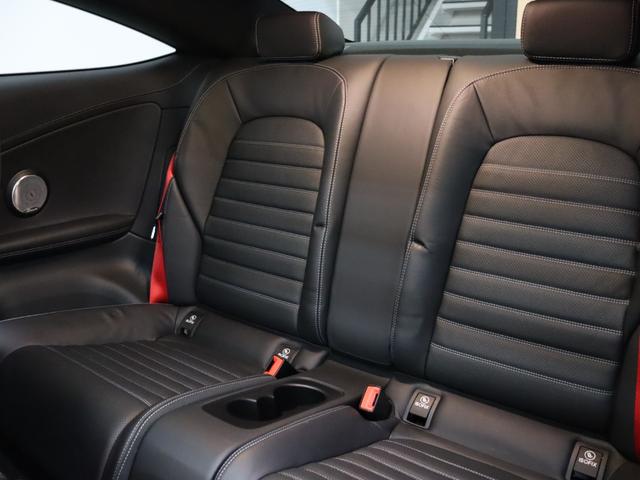 Cクラス C43 4マチッククーペ レーダーSP 黒革 ヒーター パノラマSR ナビTV ブルメS Carplay Bカメ HUD LEDヘッドライト 自動Rゲート AMGスタイリング AMGエグゾースト AMG19インチAW 2年保証(20枚目)