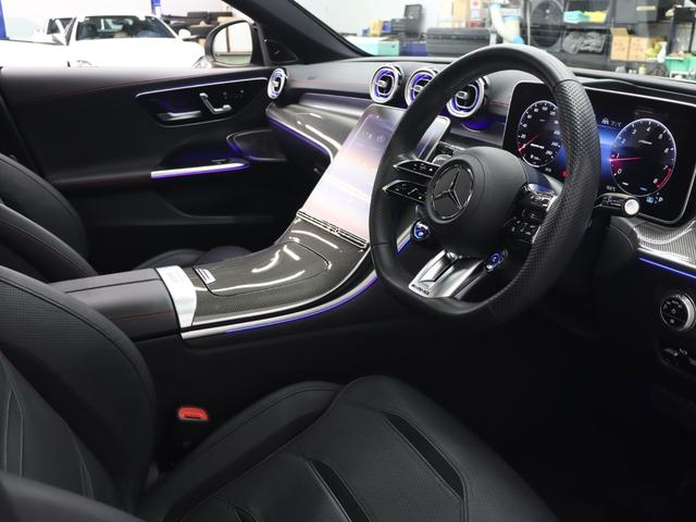 １オナ　現行モデル　黒革　ベンチレーター　パノラマＳＲ　純正ナビ　ブルメスターＳ　ＨＵＤ　３６０カメラ　ＡＭＧサスペンション　ＡＭＧリアルパフォーマンスサウンド　ＡＭＧエアロ＆１９インチＡＷ　２年保証