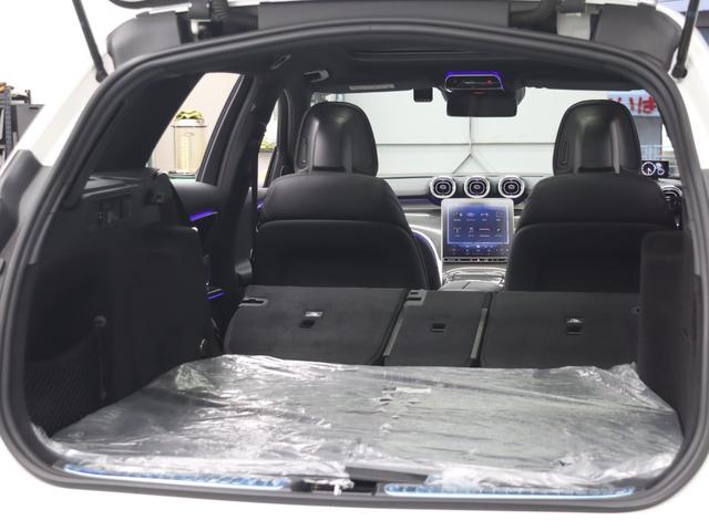 納車から３年間、年３回の無料オイル交換サービスも全車に付帯致します♪オイル交換の際には無料で手洗い洗車＋ポリマーメンテナンスも実施！！長く綺麗な状態でお乗り頂けます♪