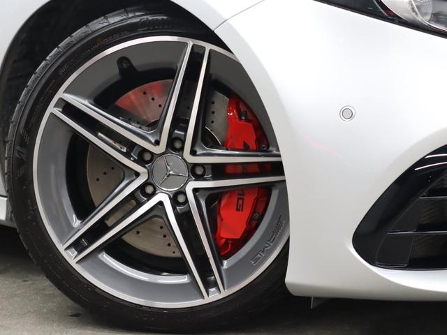 Ａクラス Ａ４５　Ｓ　４マチック＋　ＡＭＧアドバンスド＆パフォーマンスＰ　赤／黒革　ベンチレーター　パノラマＳＲ　純正ナビ　３６０カメラ　ＨＵＤ　アドバンスドサウンド　ＡＭＧドライブコントロールスイッチ　ＡＭＧエアロ＆１９ＡＷ　２年保証（8枚目）