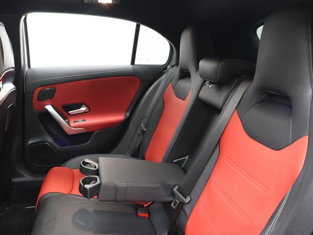 Ａクラス Ａ４５　Ｓ　４マチック＋　ＡＭＧアドバンスド＆パフォーマンスＰ　赤／黒革　ベンチレーター　パノラマＳＲ　純正ナビ　３６０カメラ　ＨＵＤ　アドバンスドサウンド　ＡＭＧドライブコントロールスイッチ　ＡＭＧエアロ＆１９ＡＷ　２年保証（21枚目）