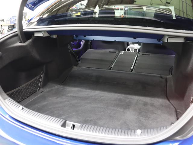 Ｃクラス Ｃ４３　４マチック　後期　レーダーＰ　ＡＣＣ　黒革　パノラマＳＲ　　ナビＴＶ　ブルメＳ　Ｂカメラ　エアバランスＰ　ヘッドアップＤ　ＰＴＳ　ＬＥＤライト　３９０ｐｓ　９速ＡＴ　ＢＣ２０インチＡＷ　ローダウン　２年保証付（9枚目）