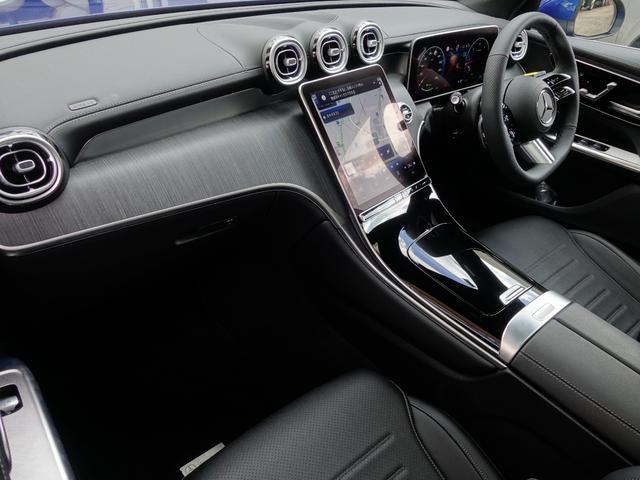 GLC GLC220 d 4マチック クーペ AMGラインパッケージ ドライバーズパッケージ AMGライン Bluetooth接続 ETC LEDヘッドライト TV アイドリングストップ クルーズコントロール コネクテッド機能 サイドカメラ(2枚目)