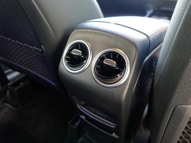 GLAクラス GLA200 d 4マチック AMGラインパッケージ AMGライン Bluetooth接続 ETC LEDヘッドライト TV アイドリングストップ クルーズコントロール コネクテッド機能 サイドカメラ シートヒーター(29枚目)