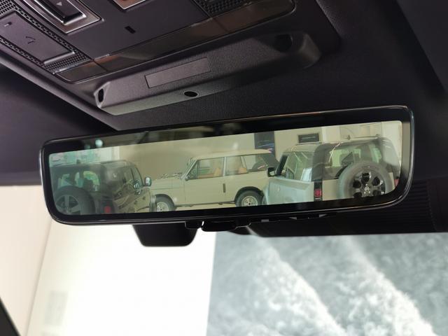 ディフェンダー １１０Ｘ　Ｄ３００　ディーゼルターボ　４ＷＤ　エアサス　サンルーフ　ルーフラダー　ＯＰ２０ＡＷ１１．４タッチスクリーン　２０インチＳｔｙｌｅ　５０９８ダークグレイ　コールドクライメート（13枚目）